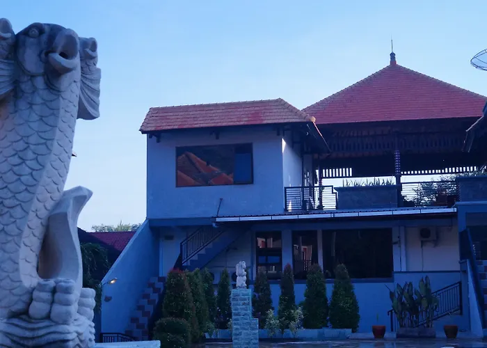 Hotel Antari 3*