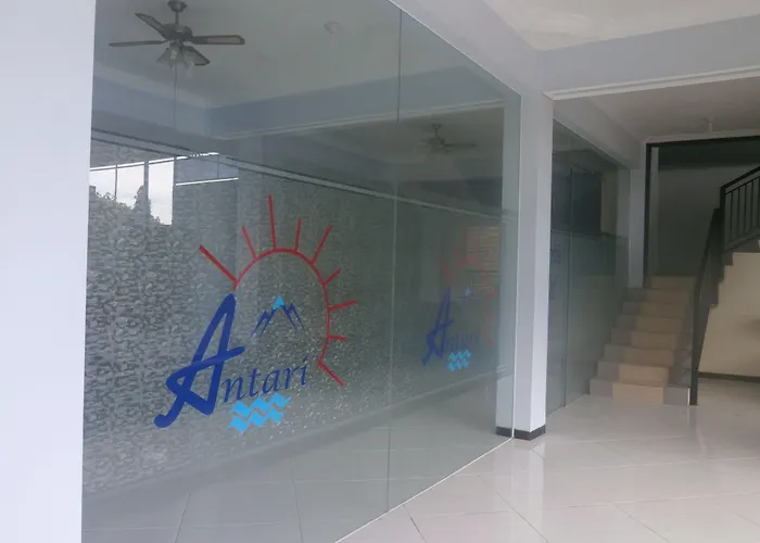 Hotel Antari 3*